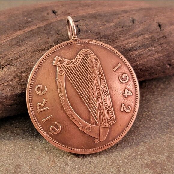 Genuine Irish Penny (Pidgin) Domed Copper Coin Pendant - Picture 1 of 5